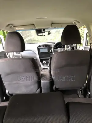 Honda Fit Shuttle 1.5 Hybrid 2WD 2019 White
