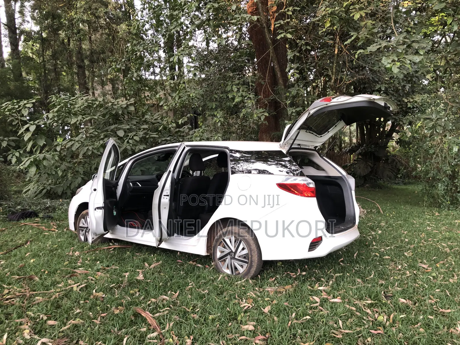 Honda Fit Shuttle 1.5 Hybrid 2WD 2019 White