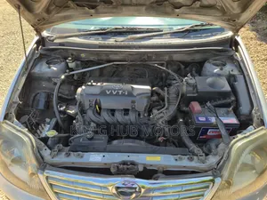 Toyota Corolla 2005 Silver