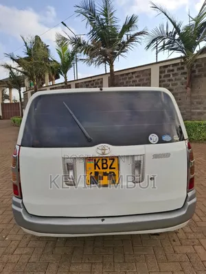 Toyota Succeed 2007 White