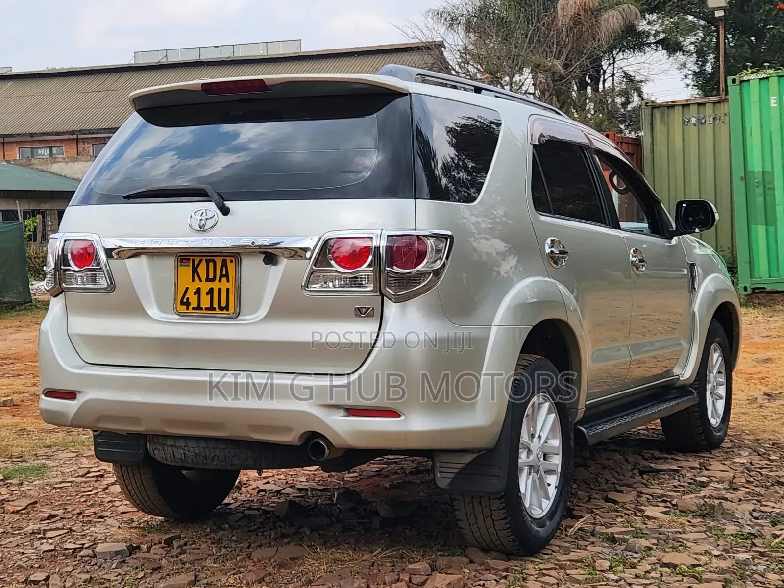 Toyota Fortuner 2012 Silver