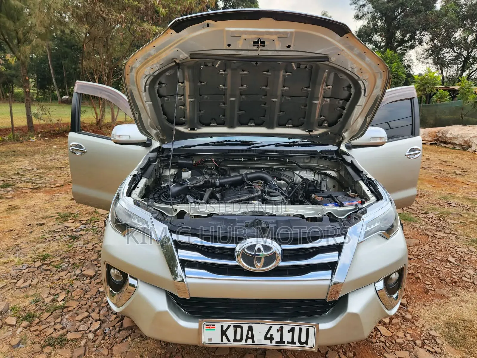 Toyota Fortuner 2012 Silver