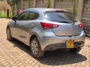 Mazda Demio 2016 Silver
