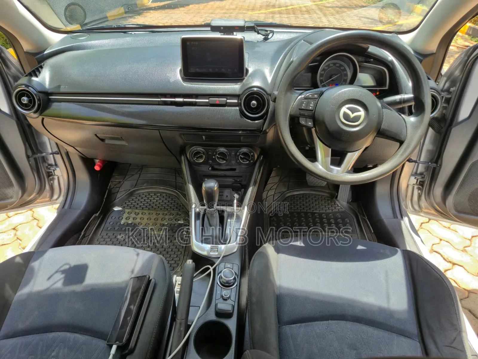 Mazda Demio 2016 Silver
