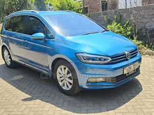 Volkswagen Touran 2016 Blue