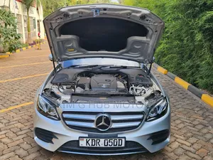 Mercedes-Benz E200 2017 Silver