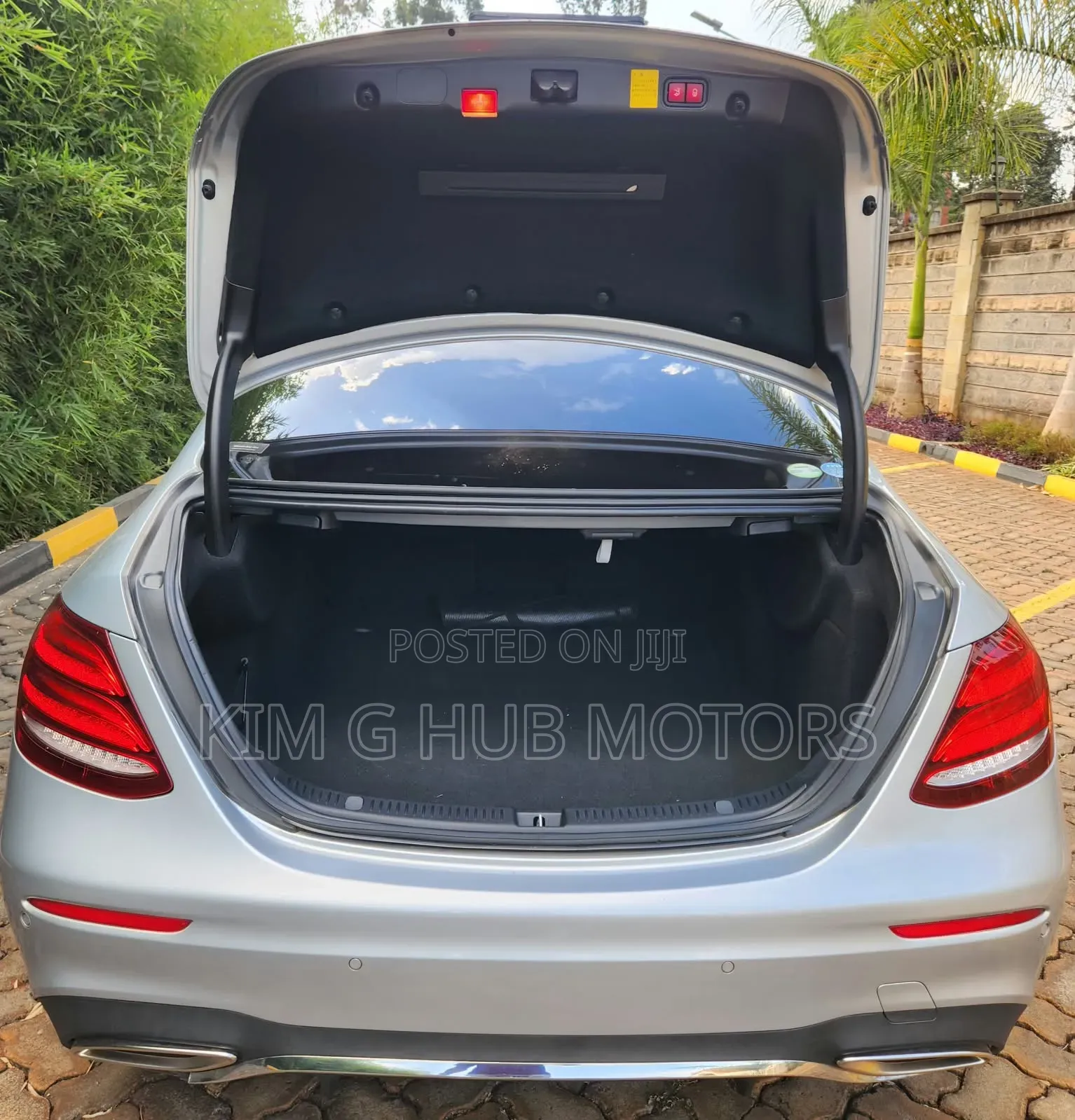 Mercedes-Benz E200 2017 Silver