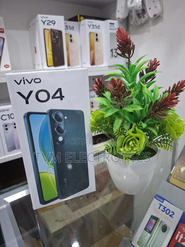 New Vivo Y04 64 GB Silver
