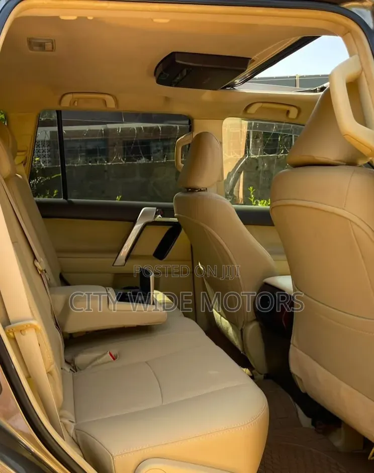 Toyota Land Cruiser Prado 2.8 D-4D 2016 Gold