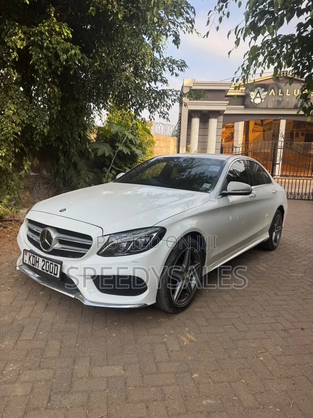 Mercedes-Benz C200 2014 White