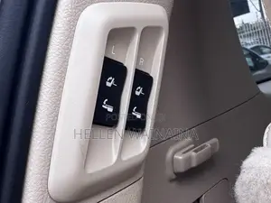 Toyota Land Cruiser 2019 White