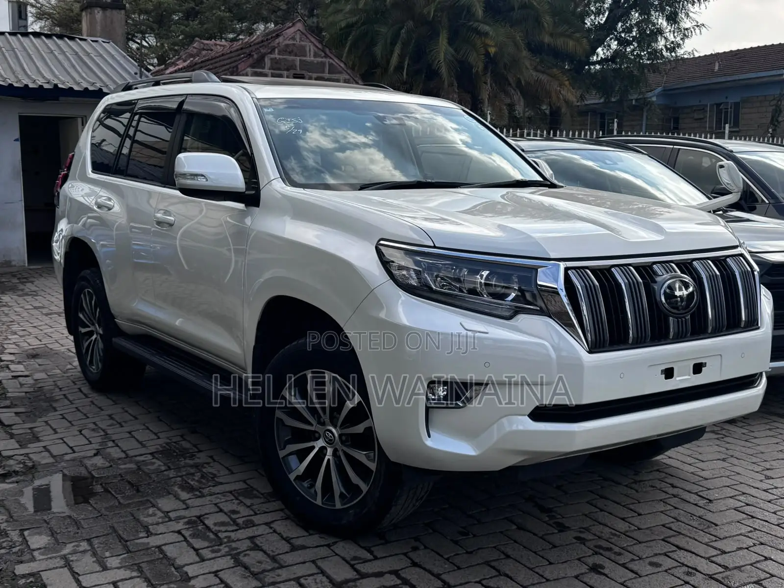 Toyota Land Cruiser 2019 White