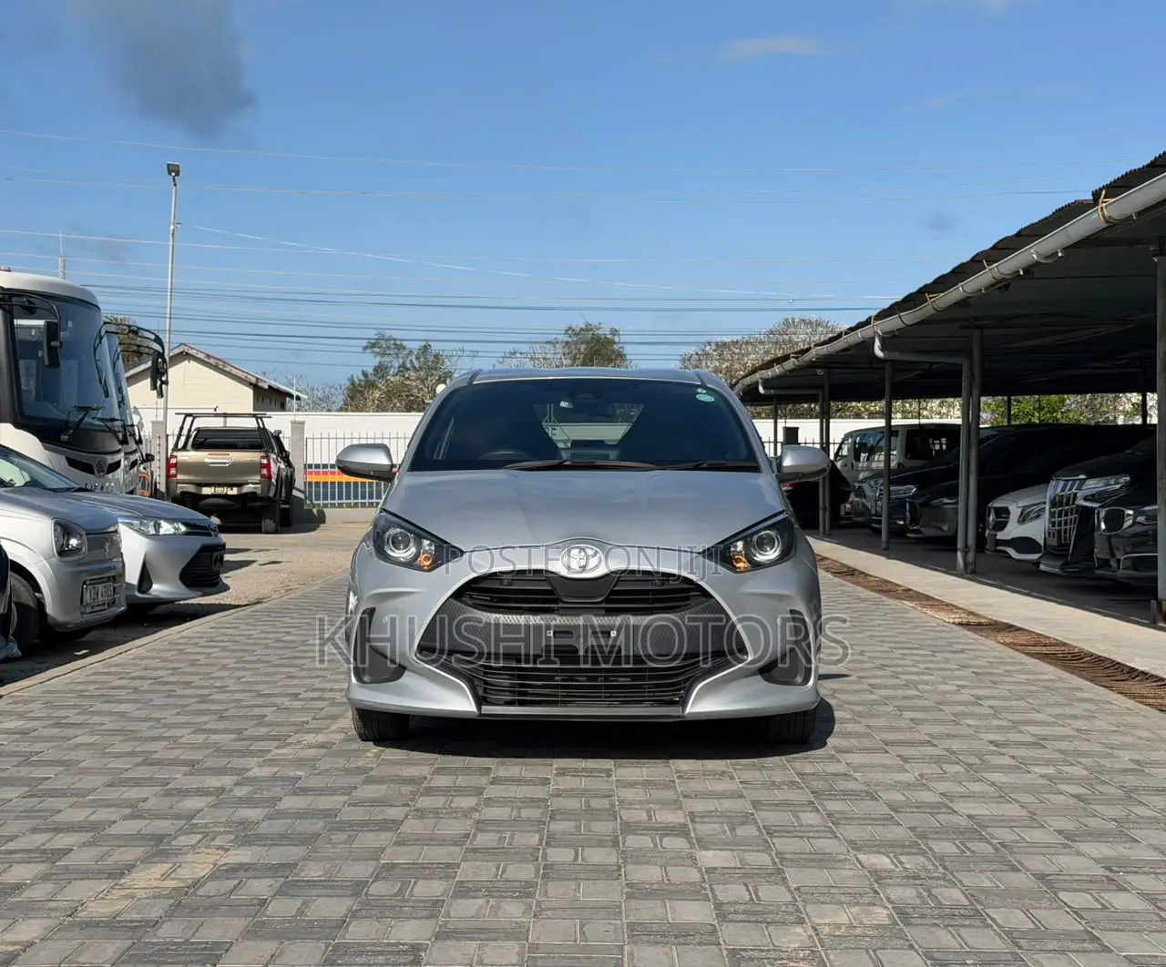 Toyota Yaris 2020 Silver