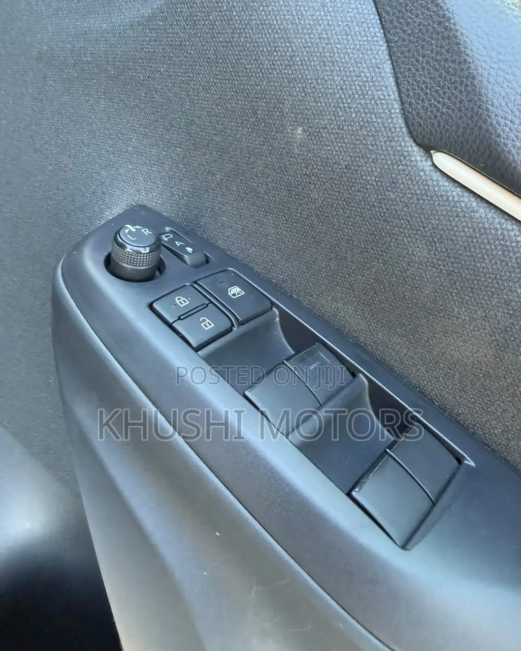Toyota Yaris 2020 Silver