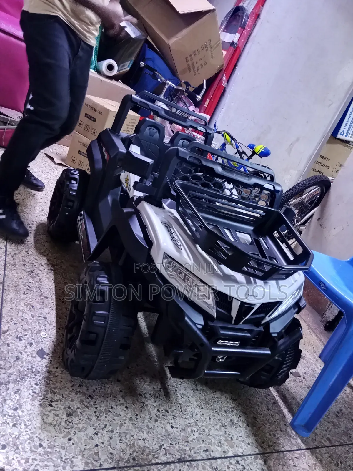 MB1559 or Prinsel Midnight) Kids Electric Ride