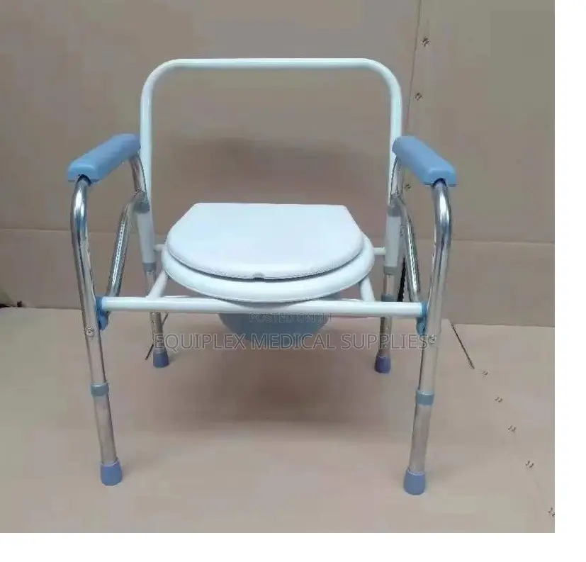 Height Adjustable and Foldable Commode Chair (Quality)