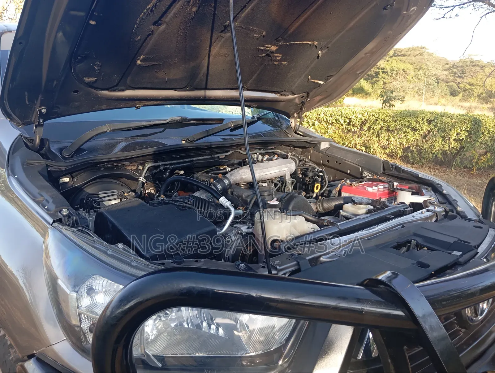 Toyota Hilux 2016 Gray