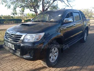 Toyota Hilux 2012 Black