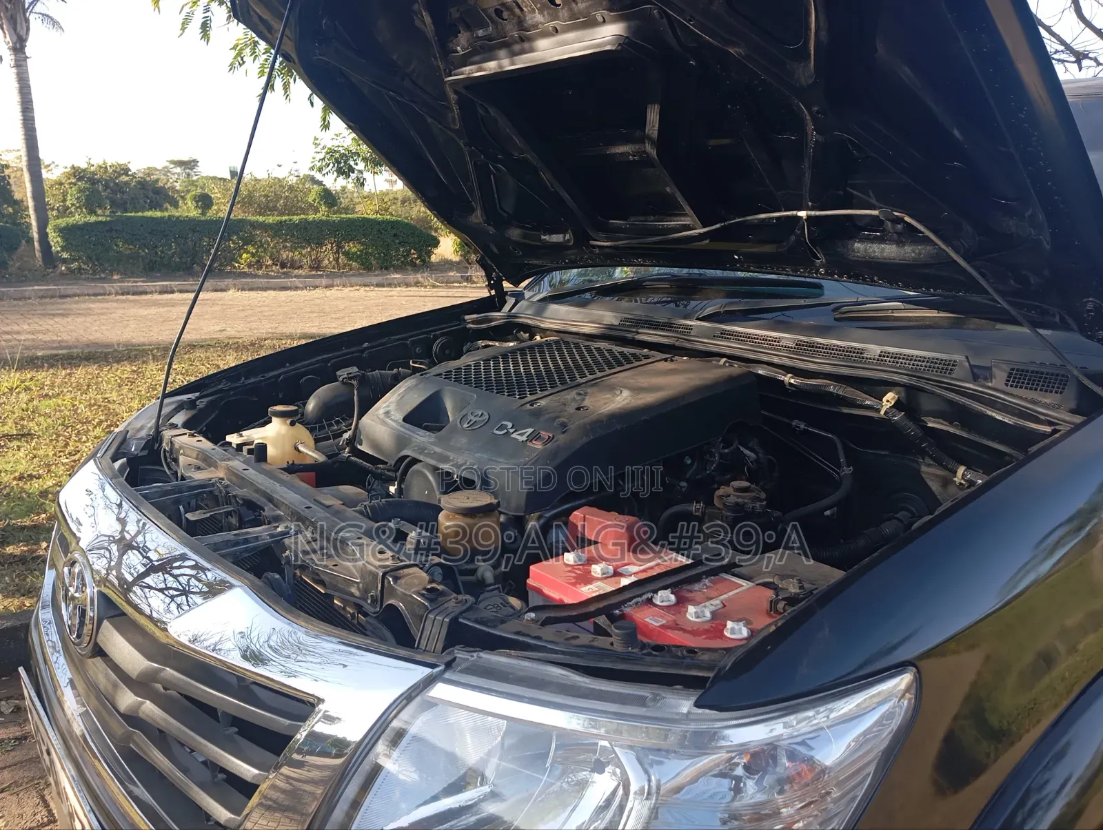 Toyota Hilux 2012 Black