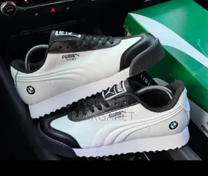 Puma Sneakers