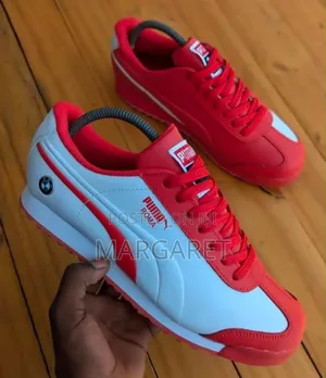 Puma Sneakers