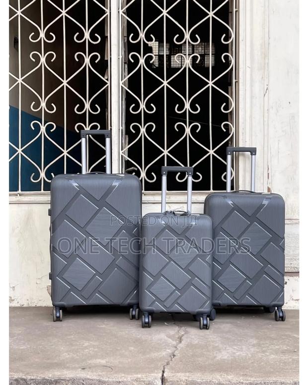 Suitcase 3 in 1 Pp Unbreakable Size 3/No 28