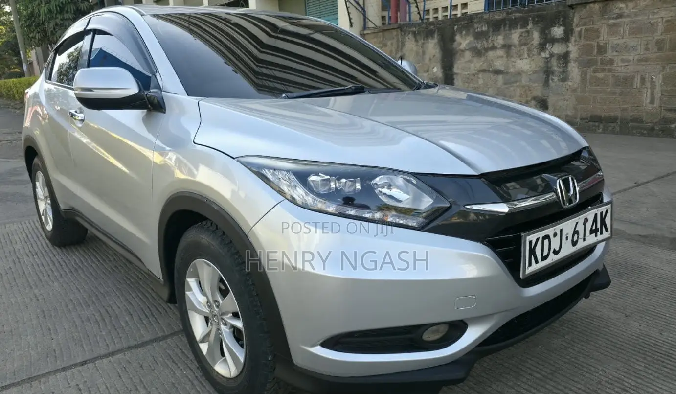 Honda Vezel 2015 Silver