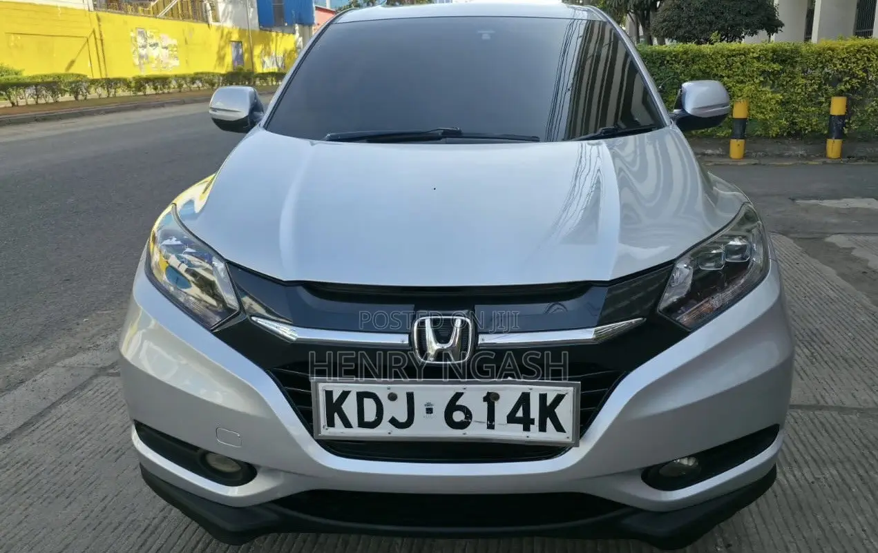 Honda Vezel 2015 Silver