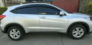Honda Vezel 2015 Silver