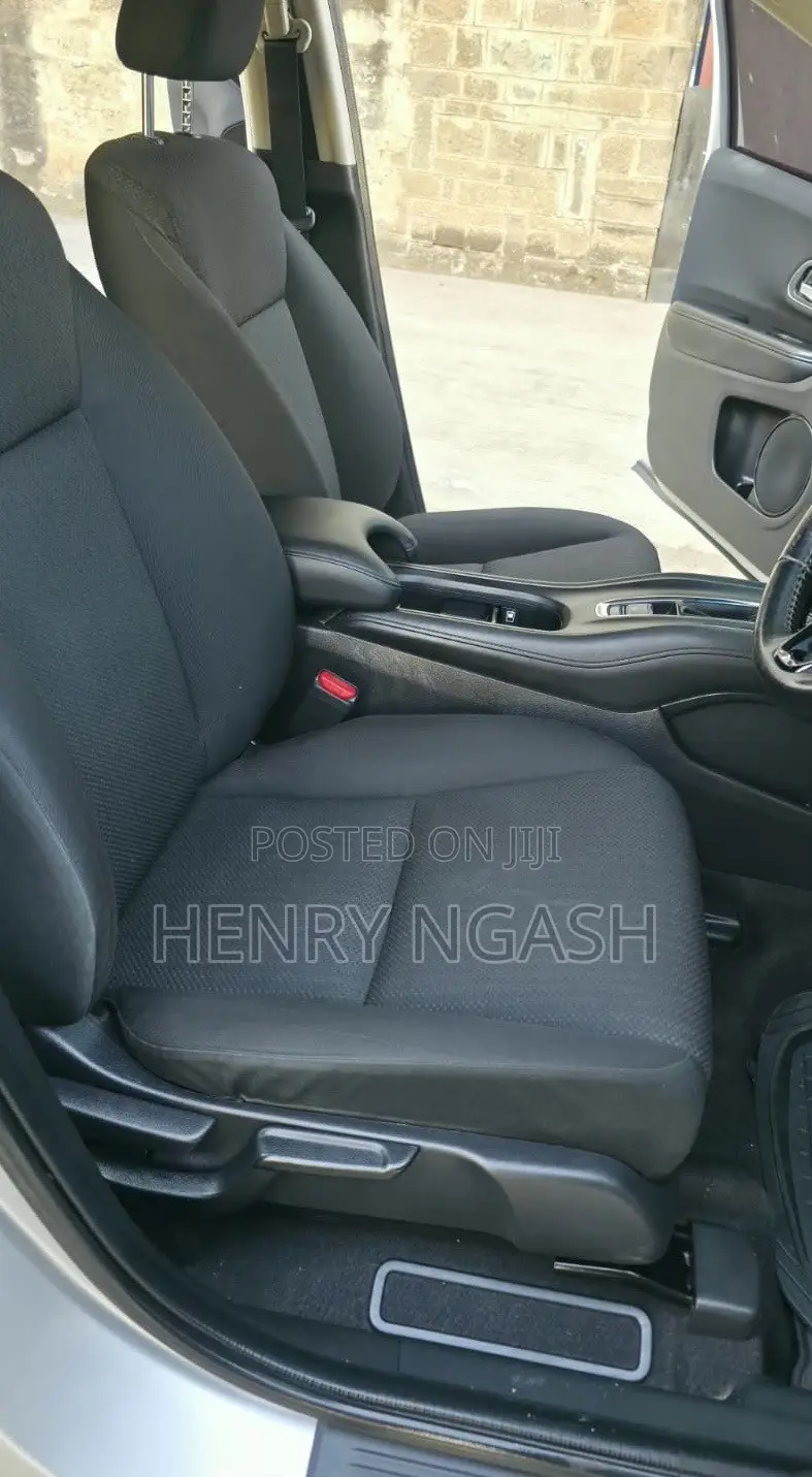 Honda Vezel 2015 Silver