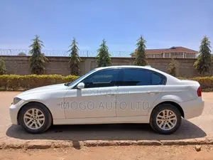 BMW 320i 2007 White