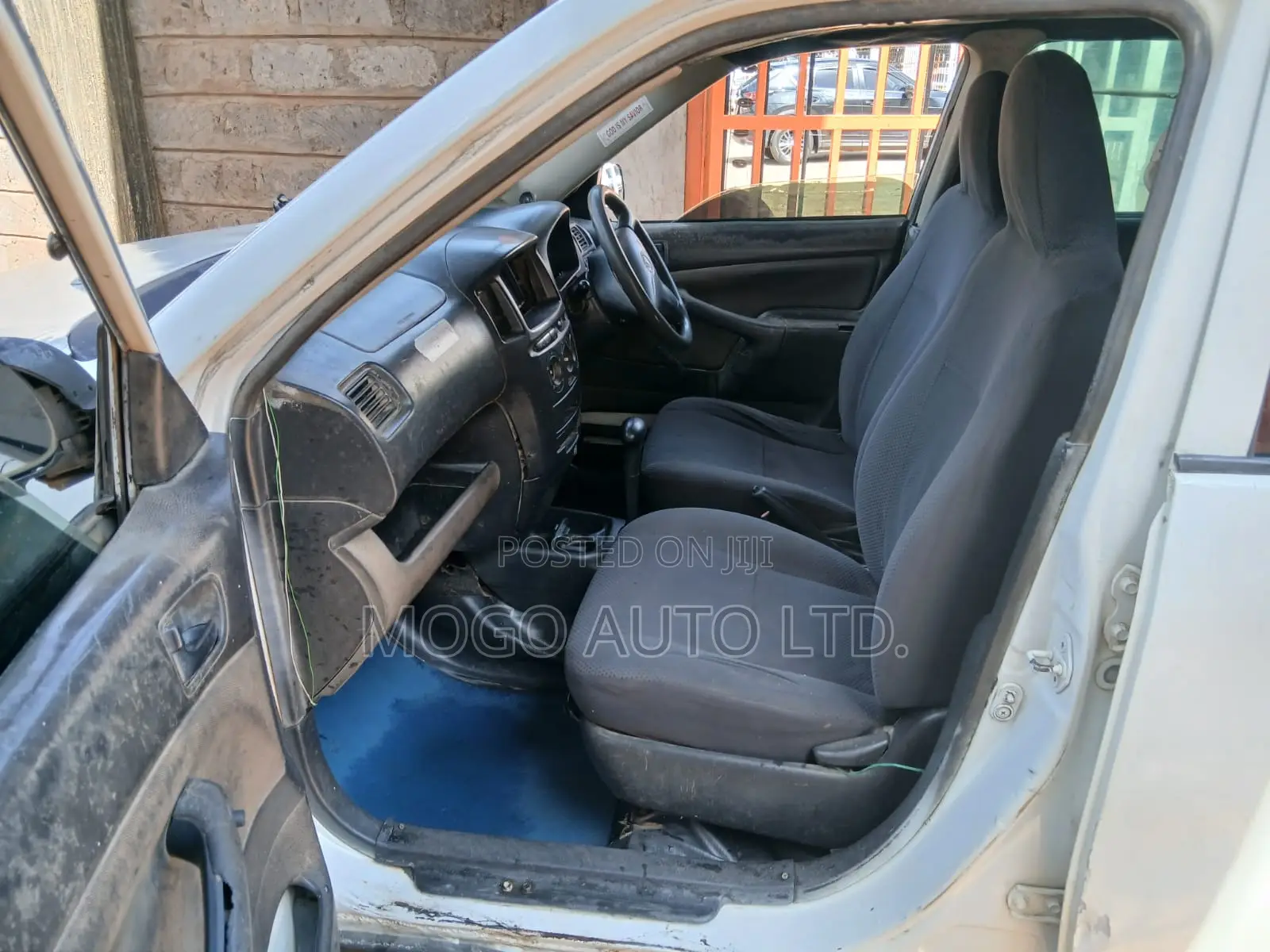 BMW 320i 2007 White