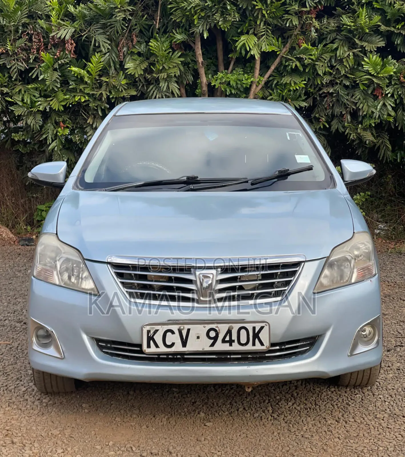 Toyota Premio 2012 Silver