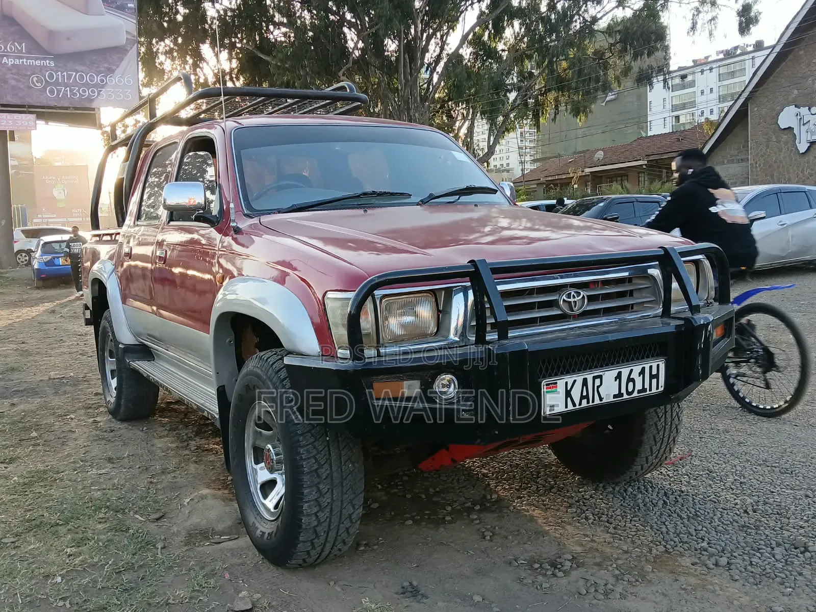 Toyota Hilux 2003 Red