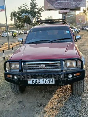 Toyota Hilux 2003 Red