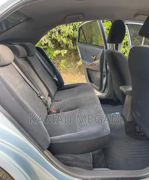 Toyota Premio 2012 Silver