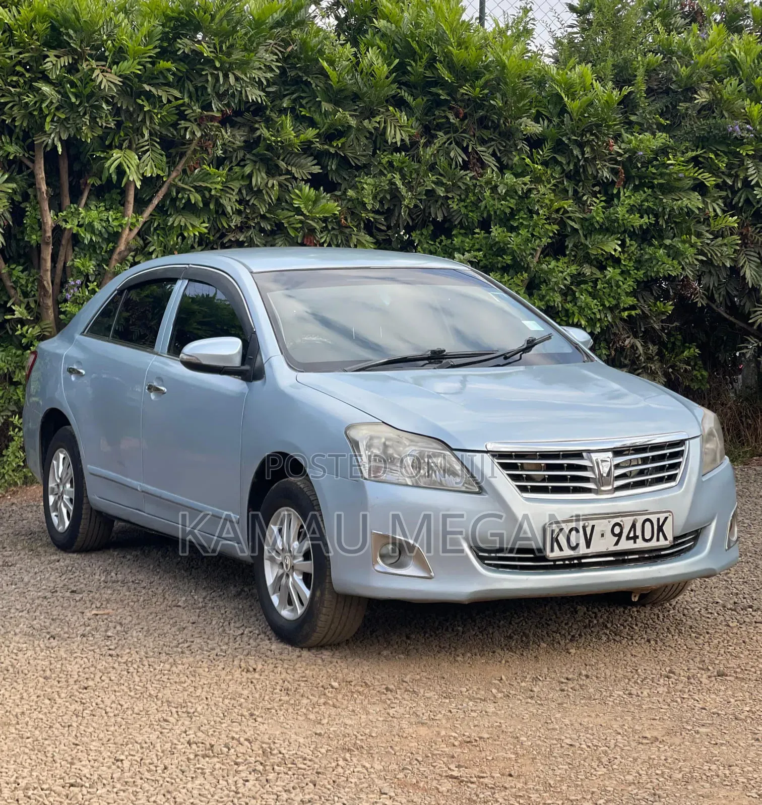 Toyota Premio 2012 Silver