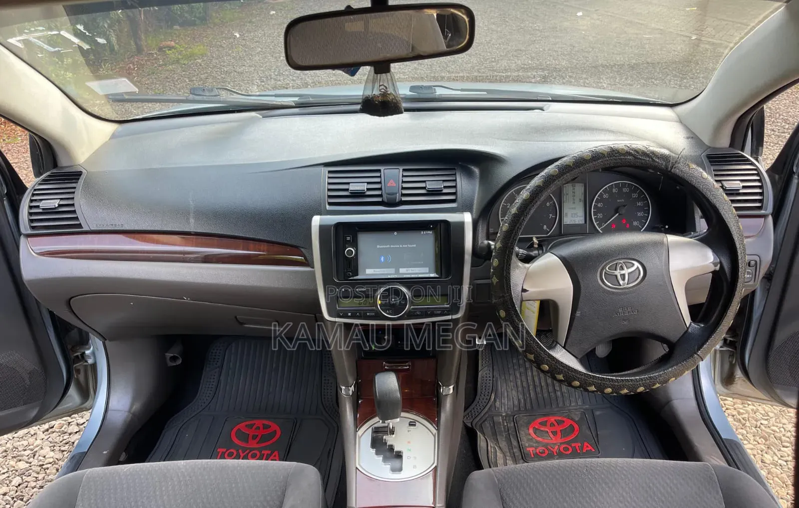 Toyota Premio 2012 Silver