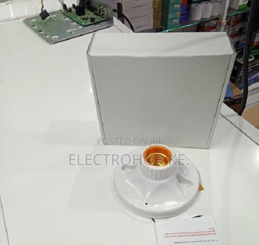 Smart WiFi Spy Camera Concealed in Light Holder