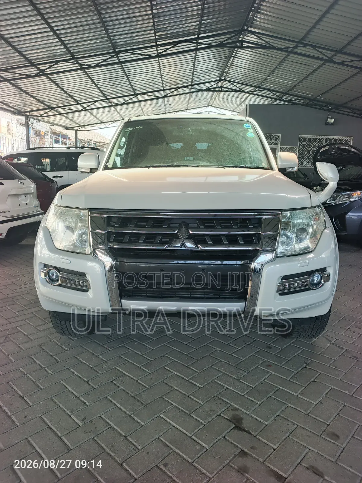 Mitsubishi Pajero 2019 White