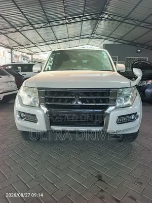 Mitsubishi Pajero 2019 White