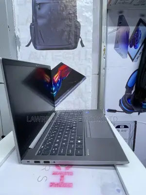 Laptop HP ZBook Firefly G8 16GB Intel Core i7 SSD 256GB