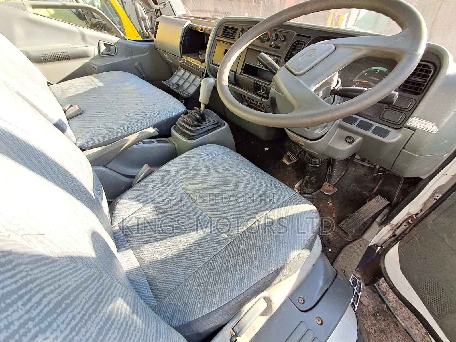 Mitsubishi Fh215
