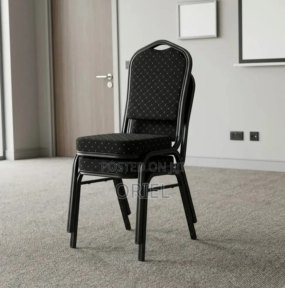 Office Chair : Black Banquet Chair