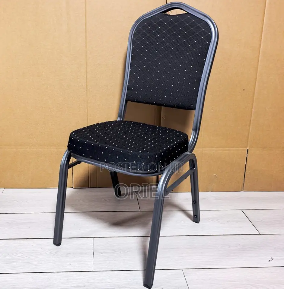 Office Chair : Black Banquet Chair