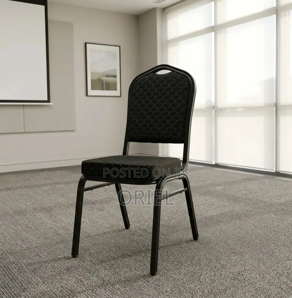 Office Chair : Black Banquet Chair