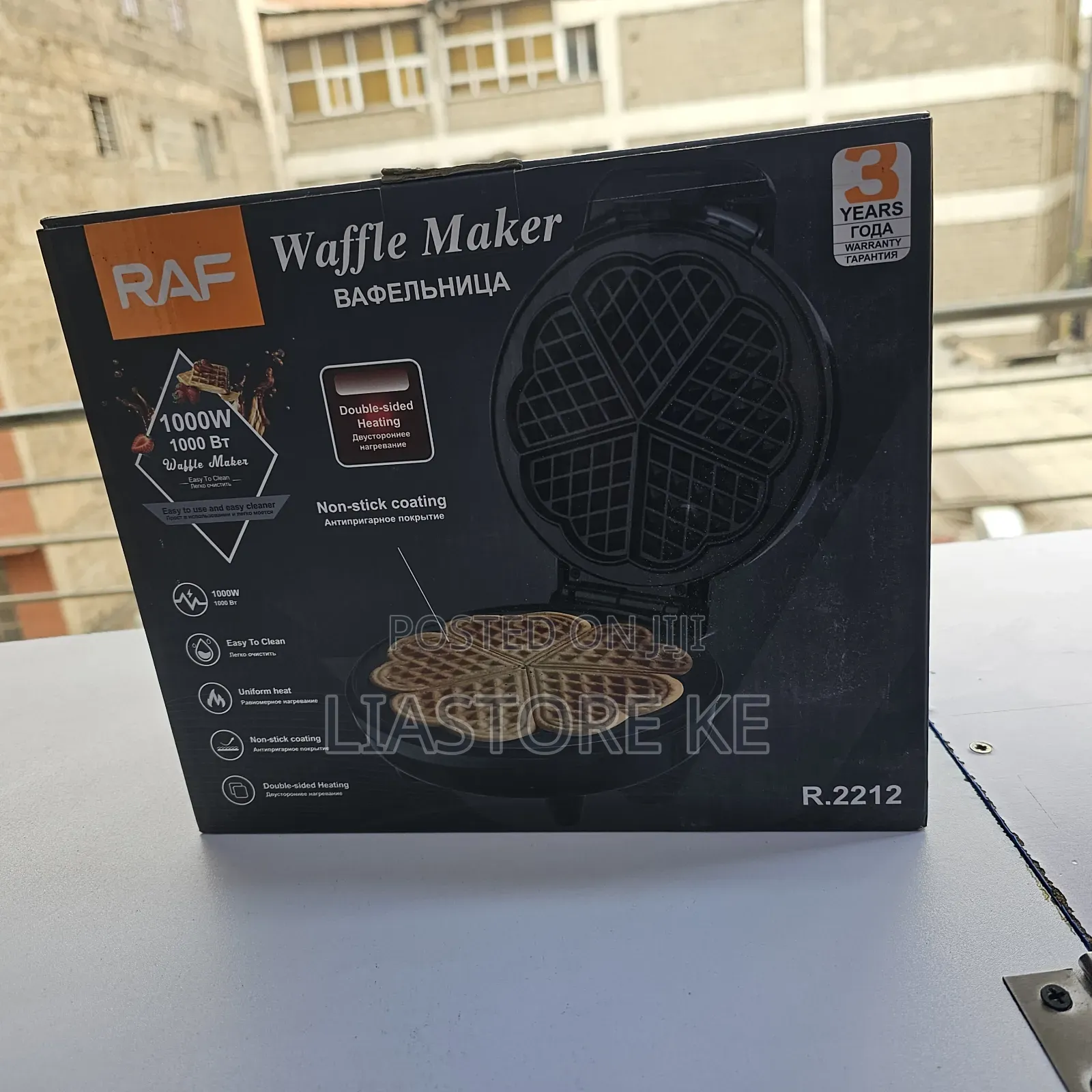 RAF R.2212 1000W Waffle Maker – Non-Stick Heart Waffle Machine