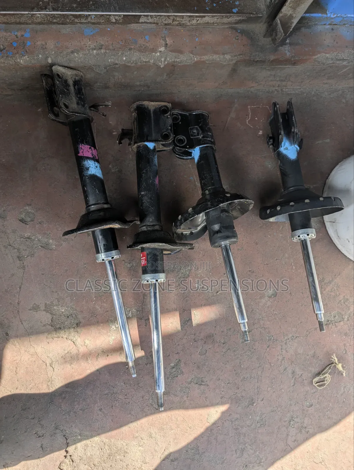Subaru Legacy Shocks