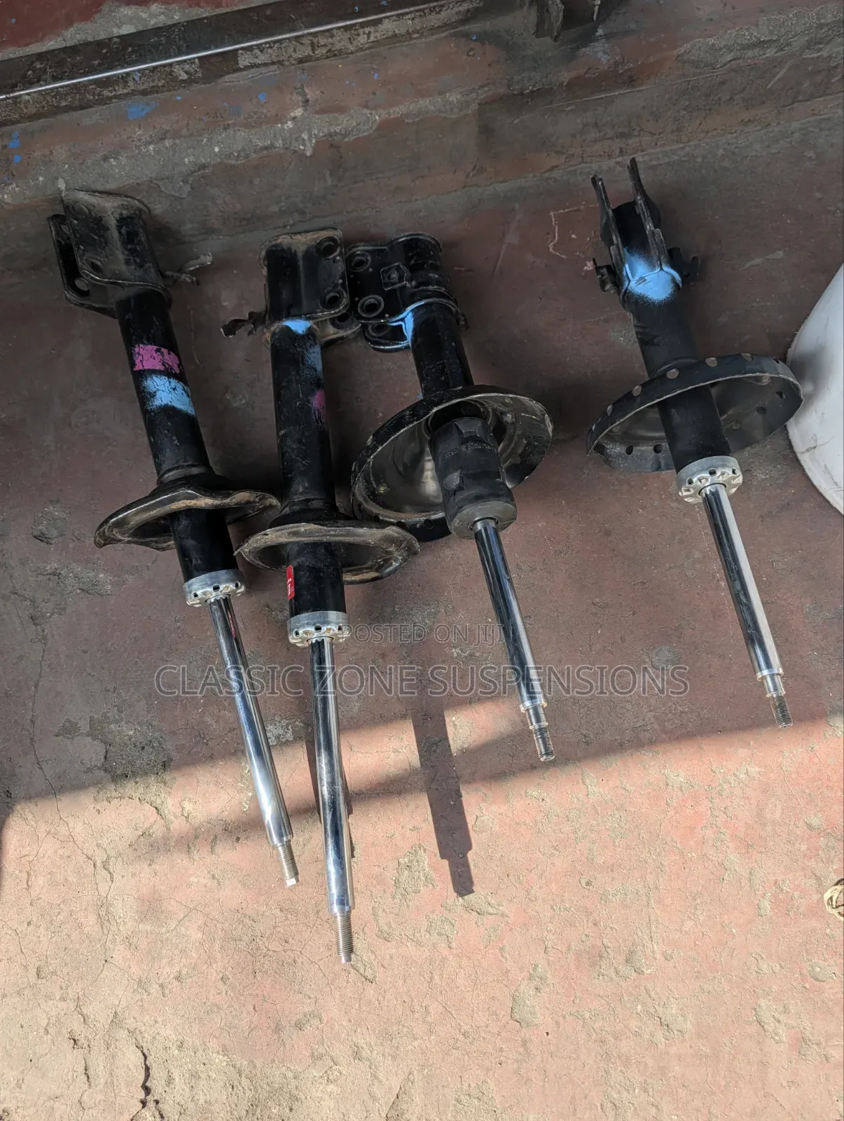 Subaru Legacy Shocks