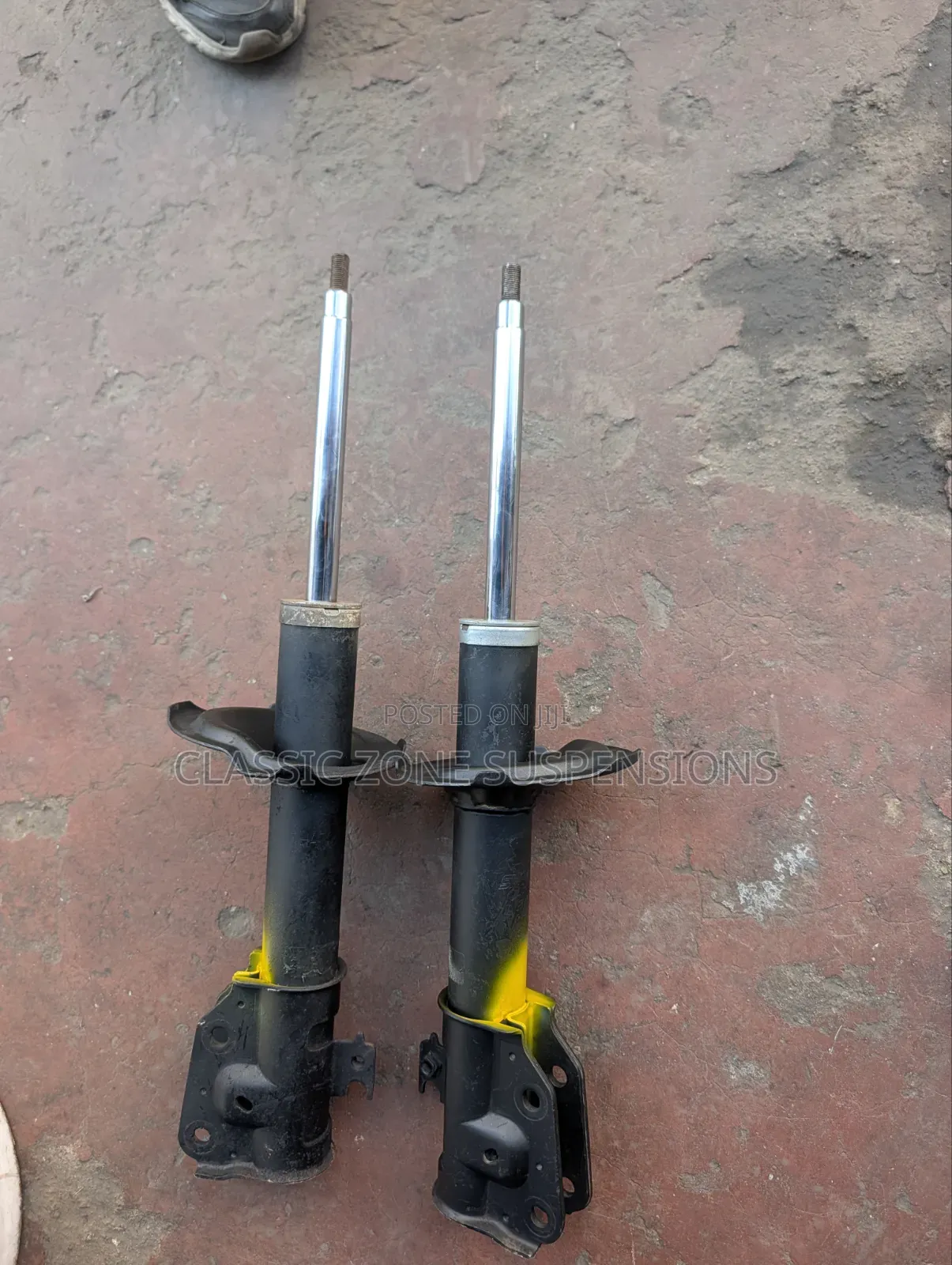 Toyota Rush Shock Absorbers.